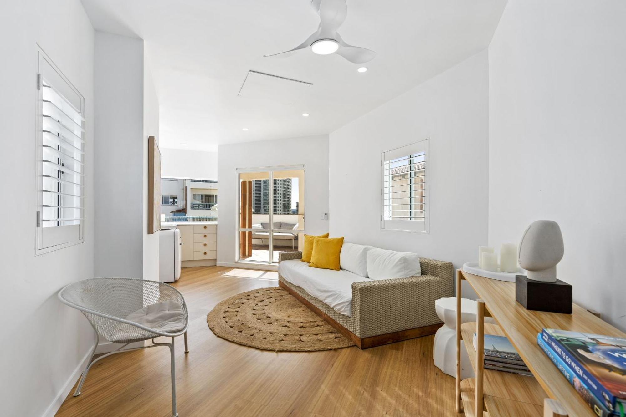 4 Bedroom Multi Level Beachfront - Q Apartment Gold Coast