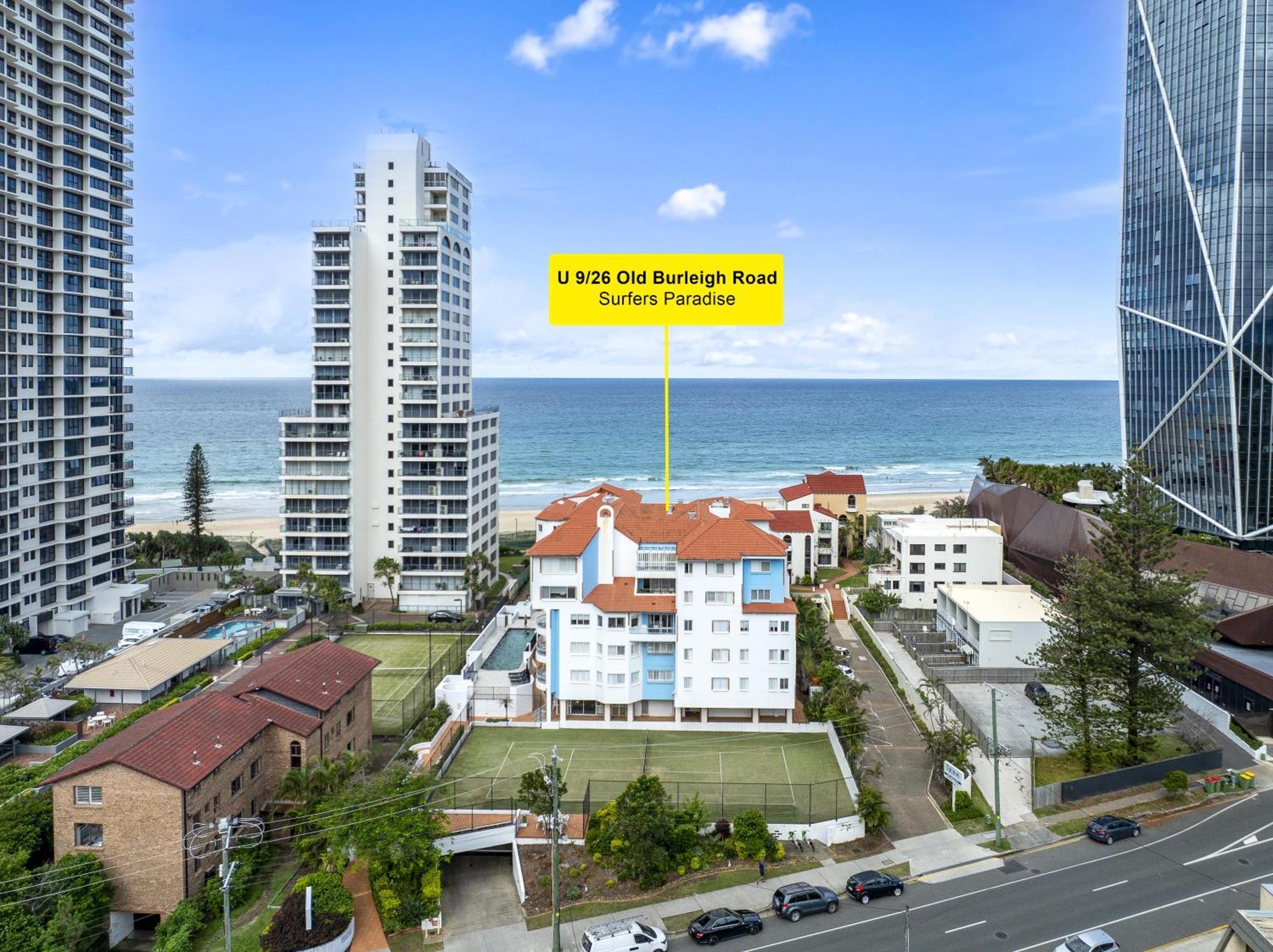 4 Bedroom Multi Level Beachfront - Q Gold Coast